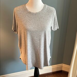 Beyond Yoga Light Gray Short Sleeve Tee